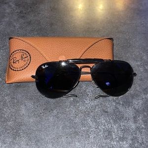 RayBan aviator sunglasses